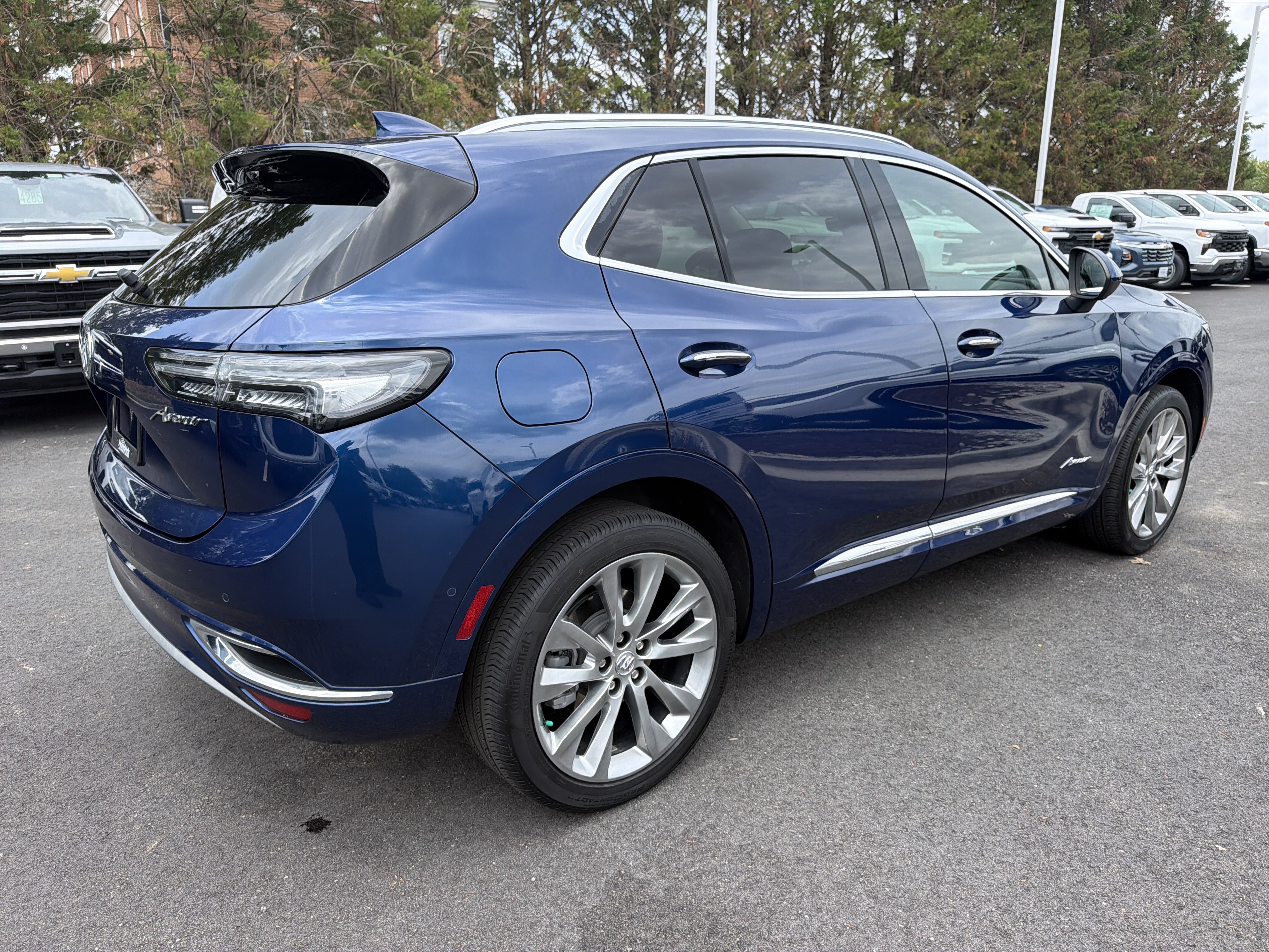 Used 2023 Buick Envision Avenir AWD/4WD image 9