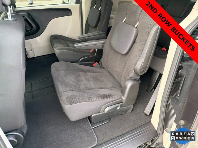 Used 2018 Dodge Grand Caravan SE w/ UConnect Hands-Free Group image 15