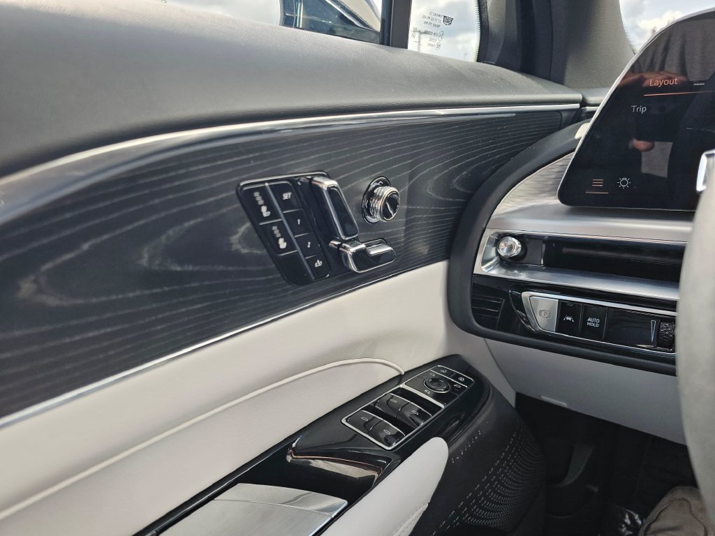 Certified 2024 Cadillac Lyriq Luxury w/ LPO, Floor Liner Package AWD/4WD image 34