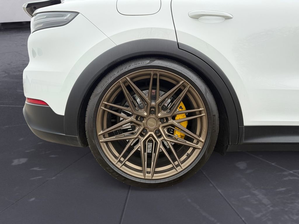 Used 2023 Porsche Cayenne Turbo GT AWD/4WD image 25