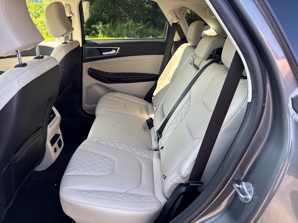 Used 2024 Ford Edge Titanium AWD/4WD image 16