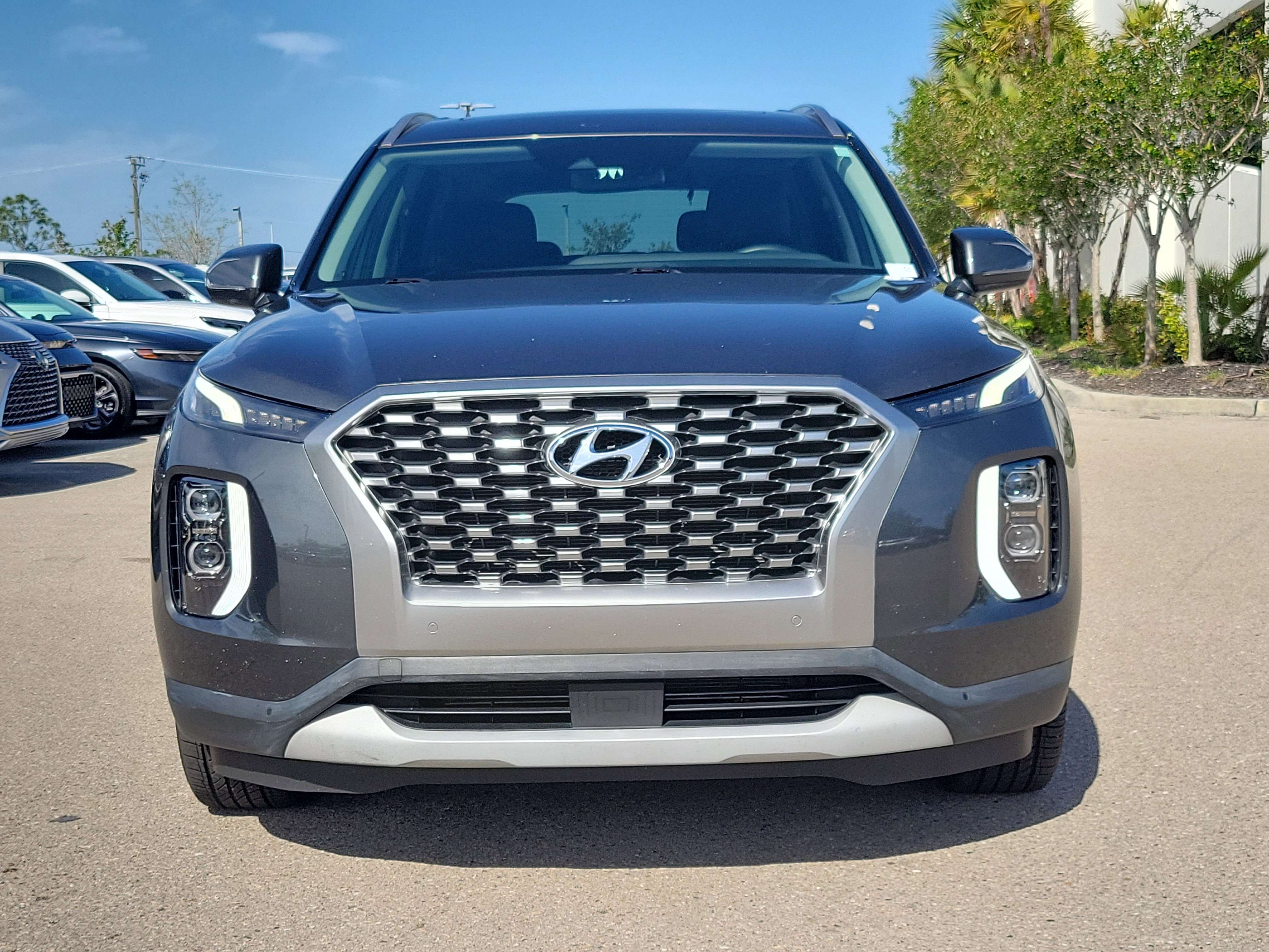 Used 2021 Hyundai Palisade SEL w/ Convenience Package image 2