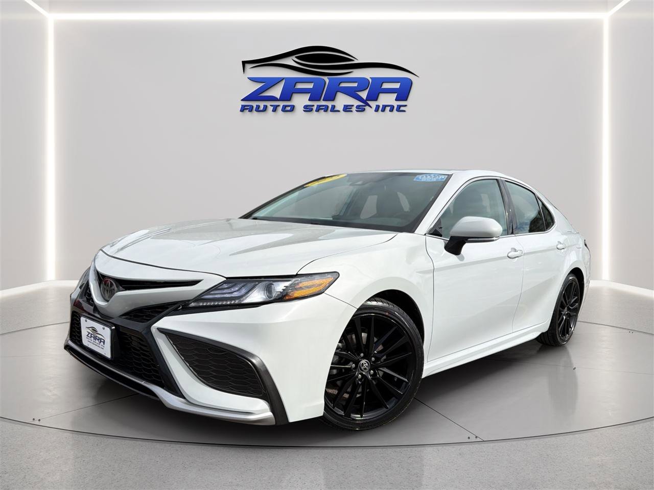 Used 2022 Toyota Camry XSE w/ Carpet Mat Package (TMS) image 1