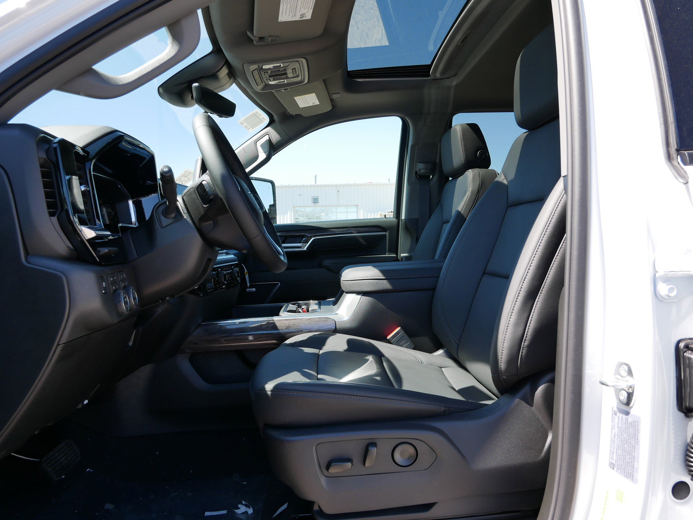 New 2026 Chevrolet Silverado 3500 LTZ w/ LTZ Plus Package AWD/4WD image 11