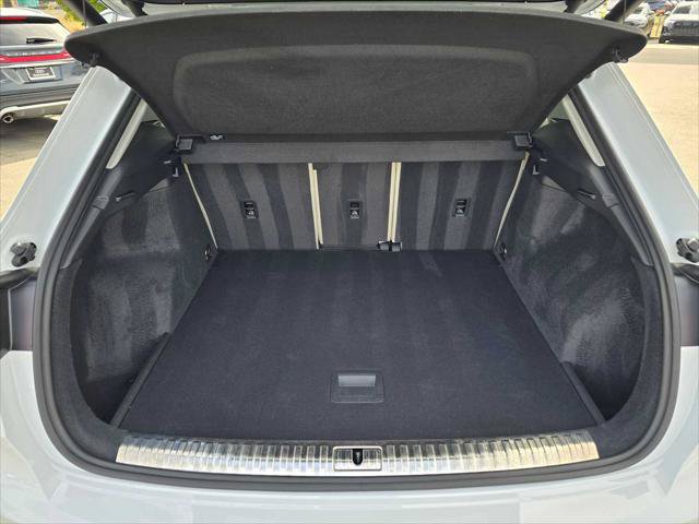 Certified 2024 Audi Q3 2.0T Premium w/ Convenience Package AWD/4WD image 14