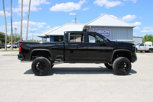 Used 2024 Chevrolet Silverado 2500 LTZ w/ LTZ Plus Package AWD/4WD image 13
