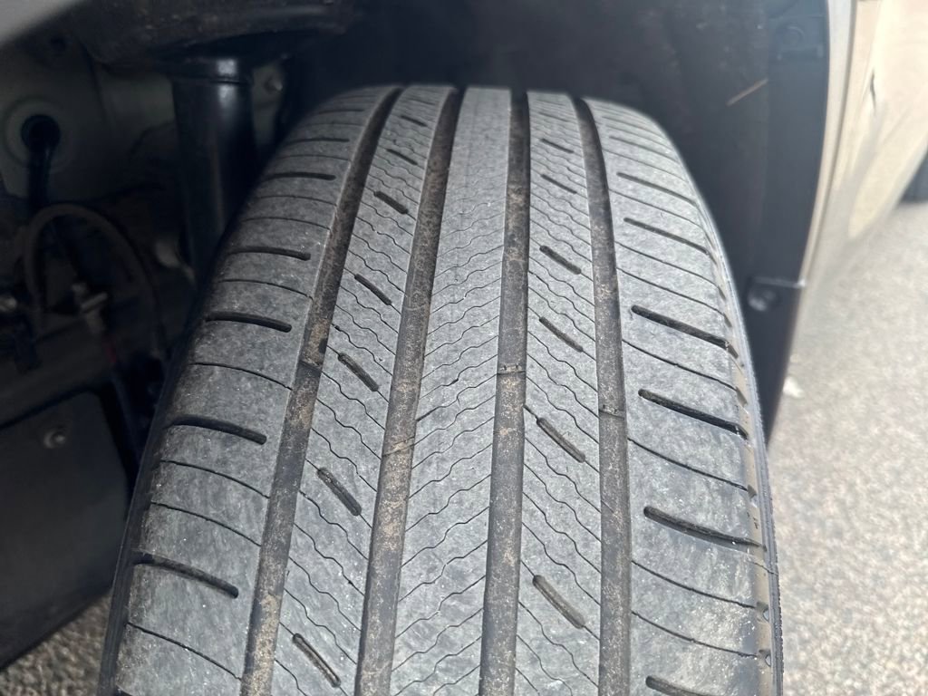 Used 2024 Toyota Highlander LE image 45