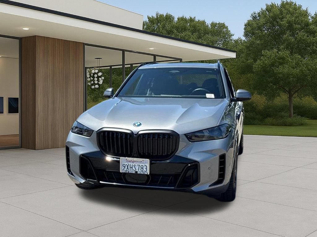 Used 2026 BMW X5 xDrive50e w/ M Sport Package AWD/4WD image 3