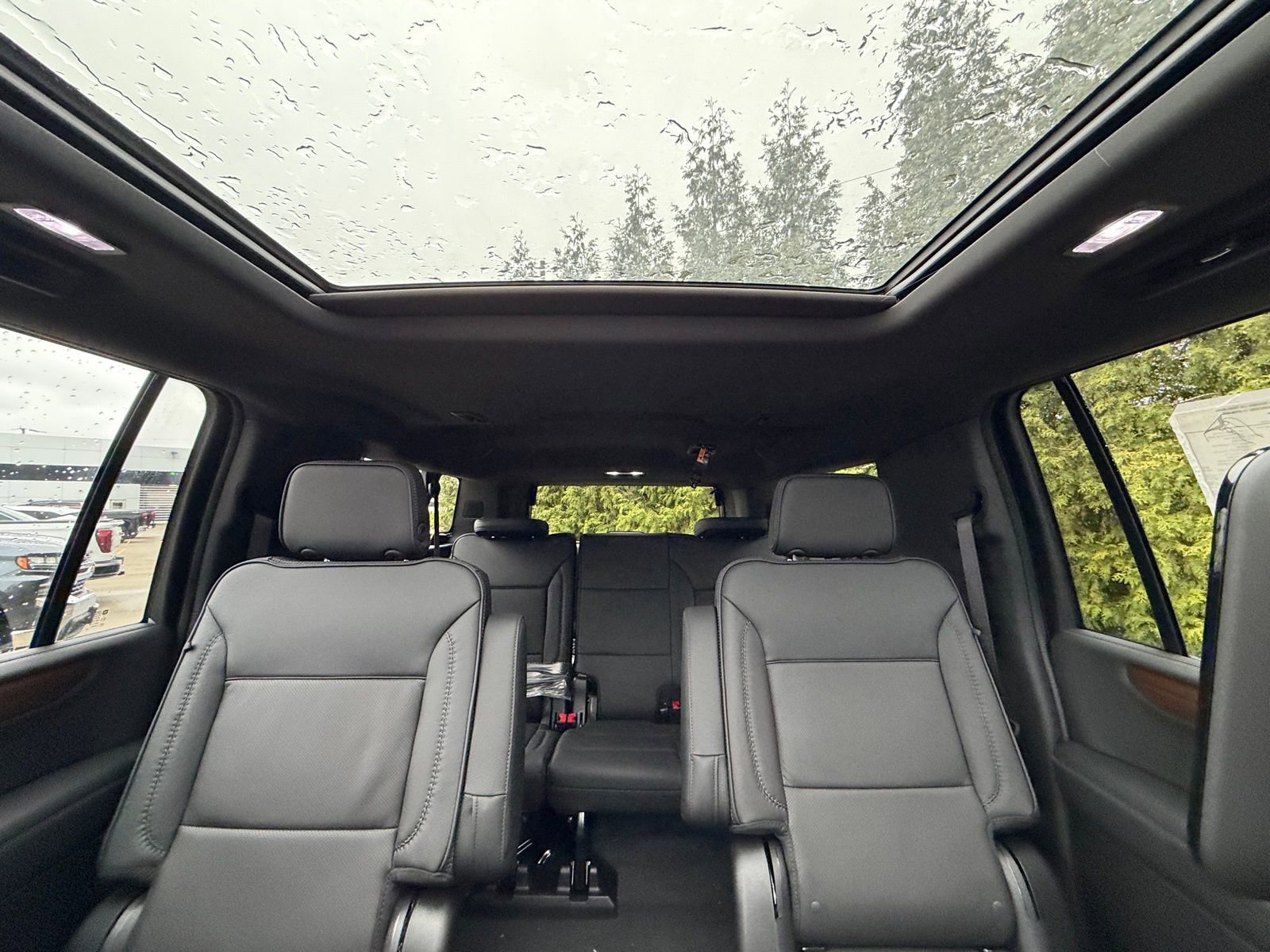 New 2026 GMC Yukon XL Denali image 3