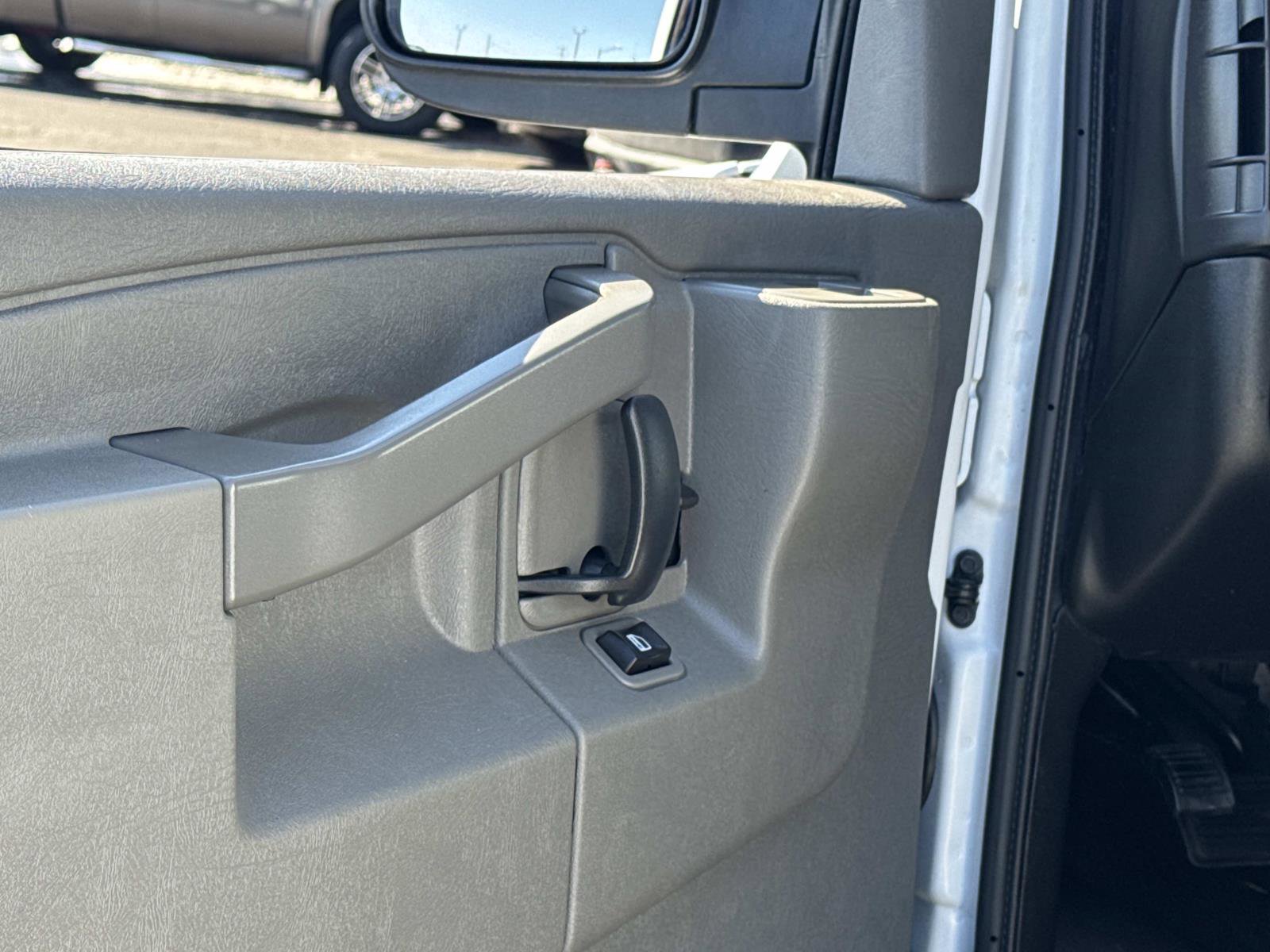 Used 2020 Chevrolet Express 2500 w/ Driver Convenience Package image 20