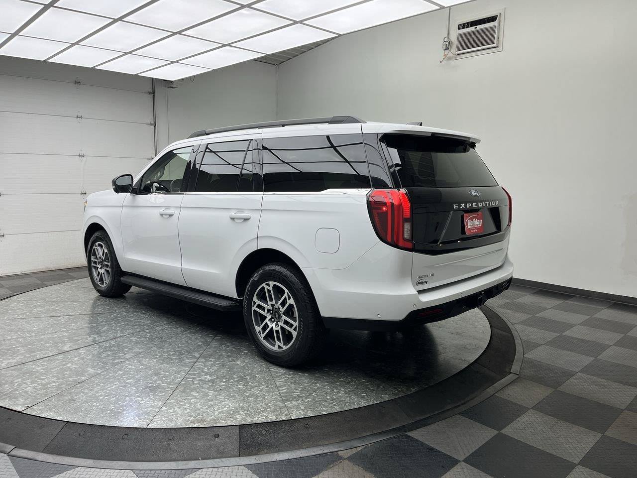 Used 2025 Ford Expedition Active AWD/4WD video 2