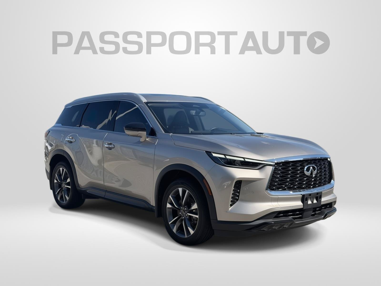 Used 2023 INFINITI QX60 Luxe w/ Cargo Package AWD/4WD image 3