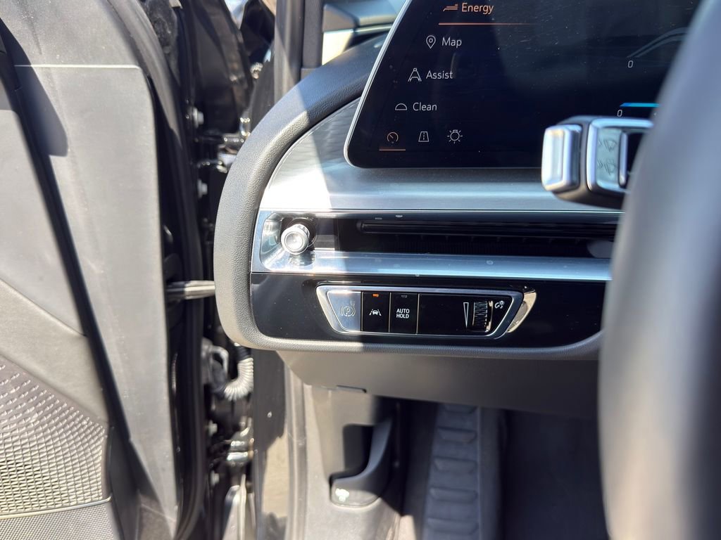 Used 2024 Cadillac Lyriq Sport image 26