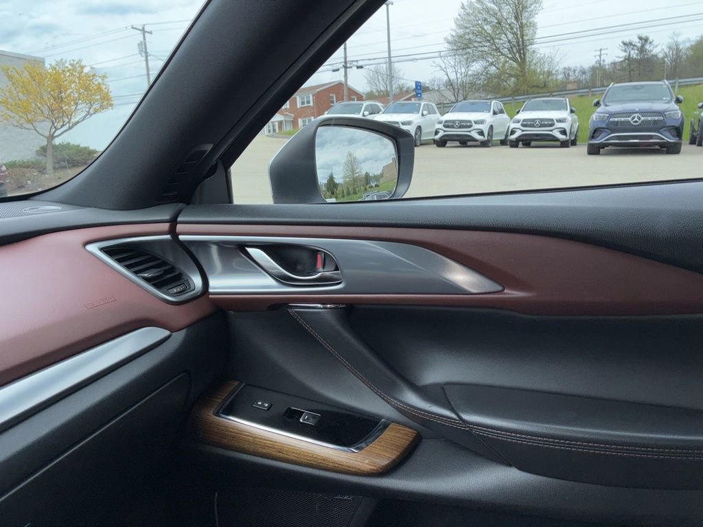 Used 2017 MAZDA CX-9 Signature AWD/4WD image 9