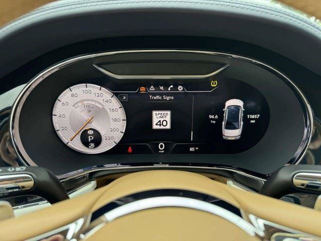 Used 2023 Bentley Flying Spur W12 AWD/4WD image 27