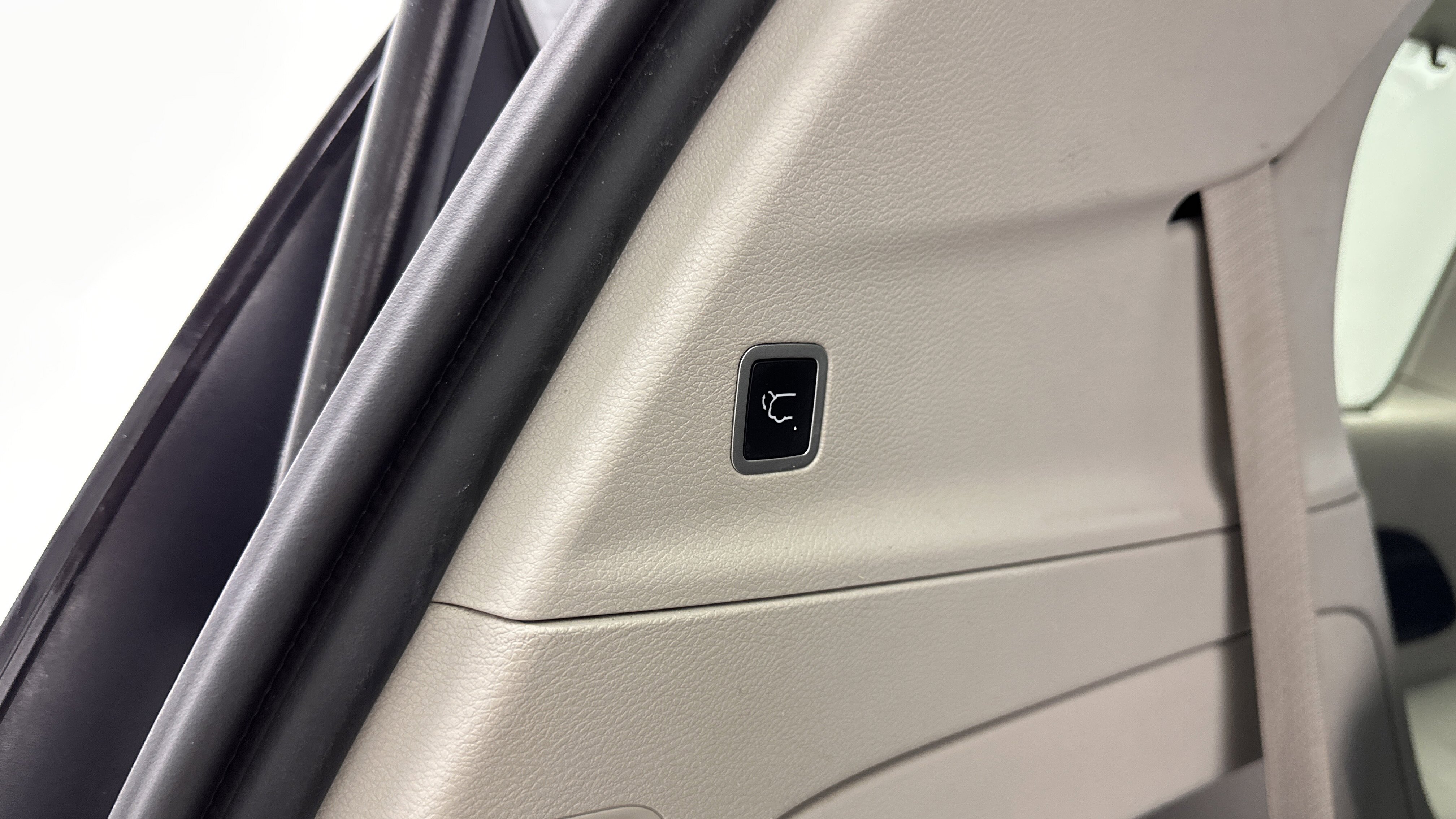 Used 2022 Chrysler Pacifica Touring-L FWD image 27