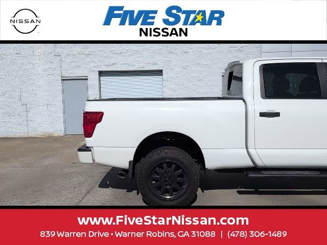 Used 2019 Nissan Titan SV w/ SV Convenience Package AWD/4WD image 8