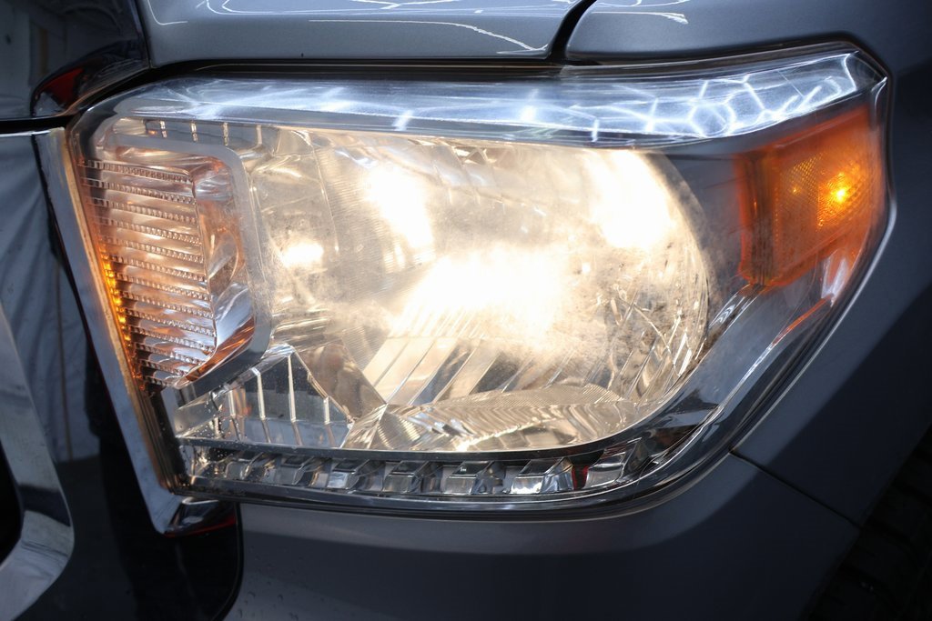 Used 2016 Toyota Tundra SR5 w/ SR5 Upgrade Package image 26