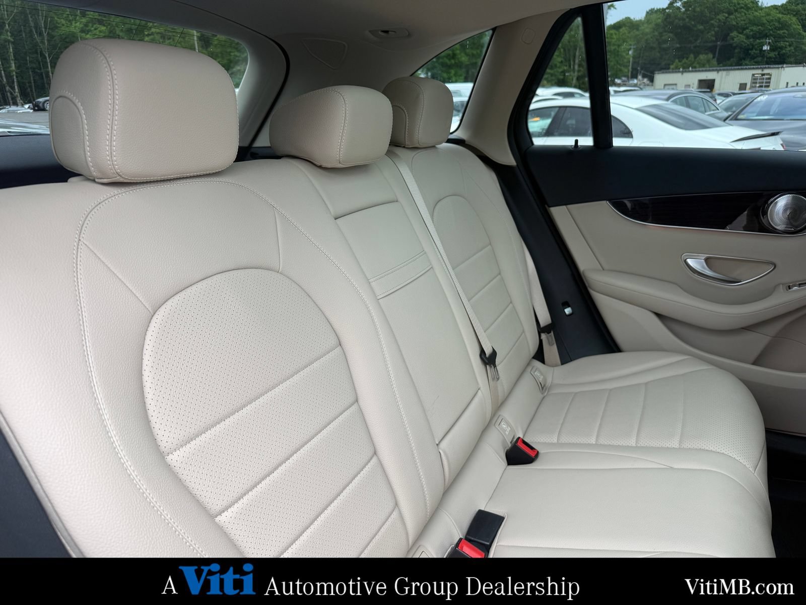 Used 2017 Mercedes-Benz GLC 300 4MATIC image 28