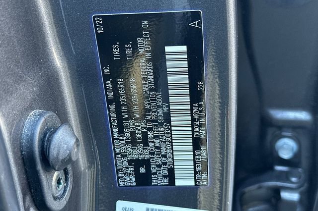 Certified 2023 Toyota Highlander XLE image 44