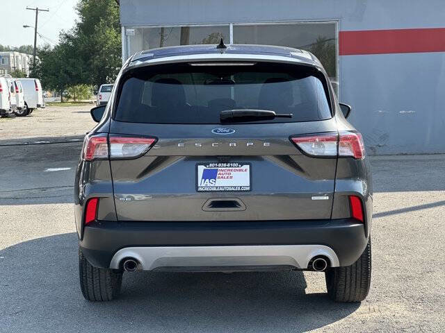 Used 2020 Ford Escape SE image 5