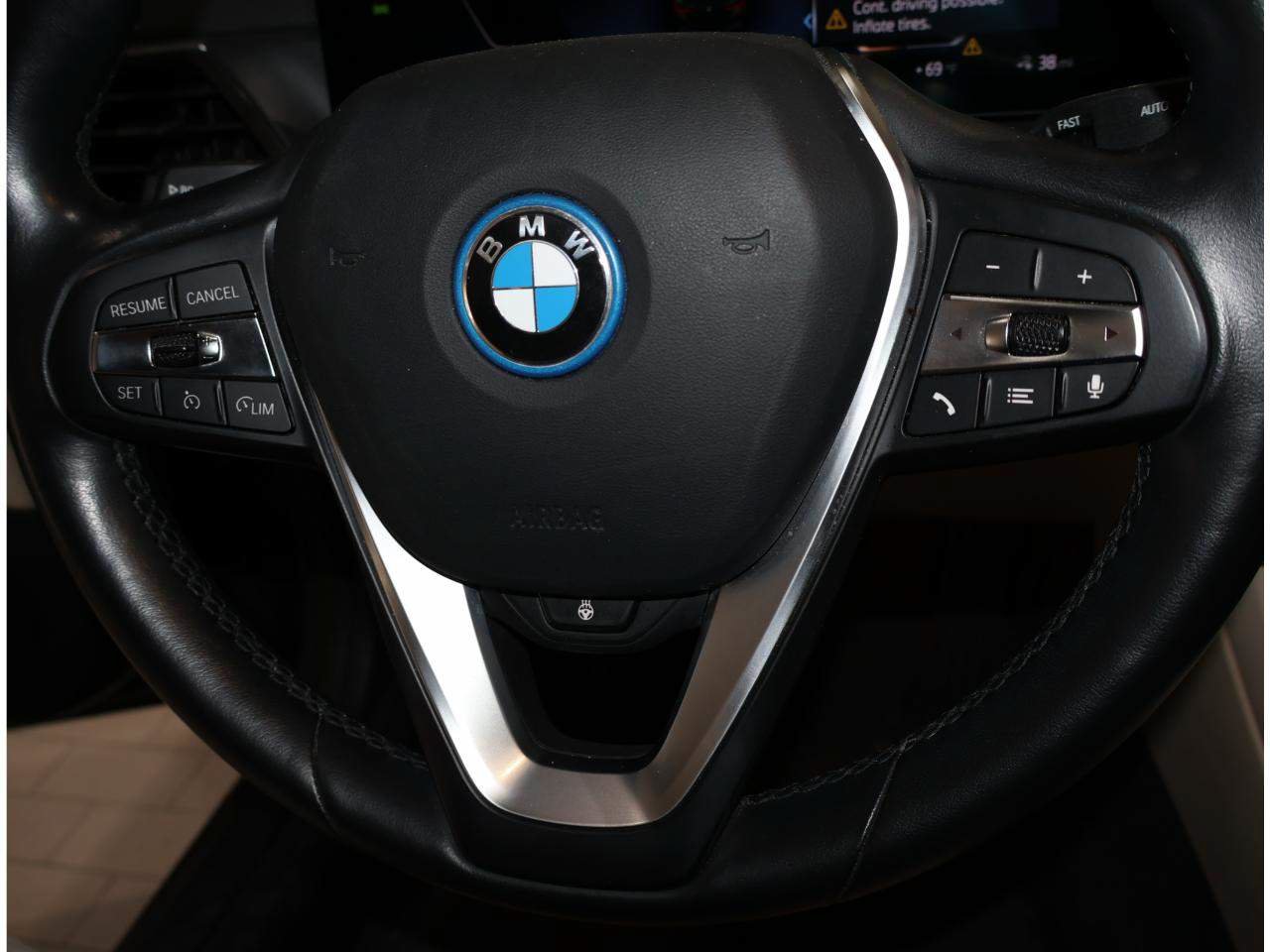 Certified 2024 BMW i4 eDrive35 w/ Premium Package RWD image 19
