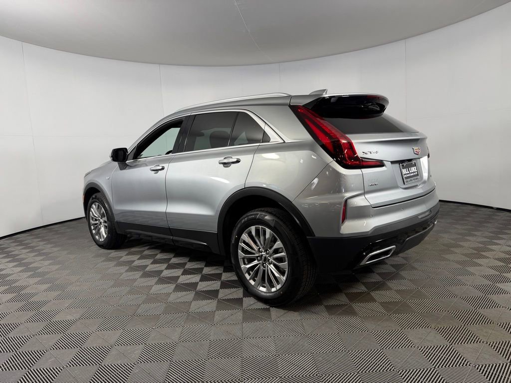 Used 2024 Cadillac XT4 Premium Luxury image 8