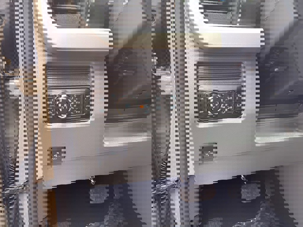 New 2026 Ford F250 XLT w/ XLT Premium Package image 18