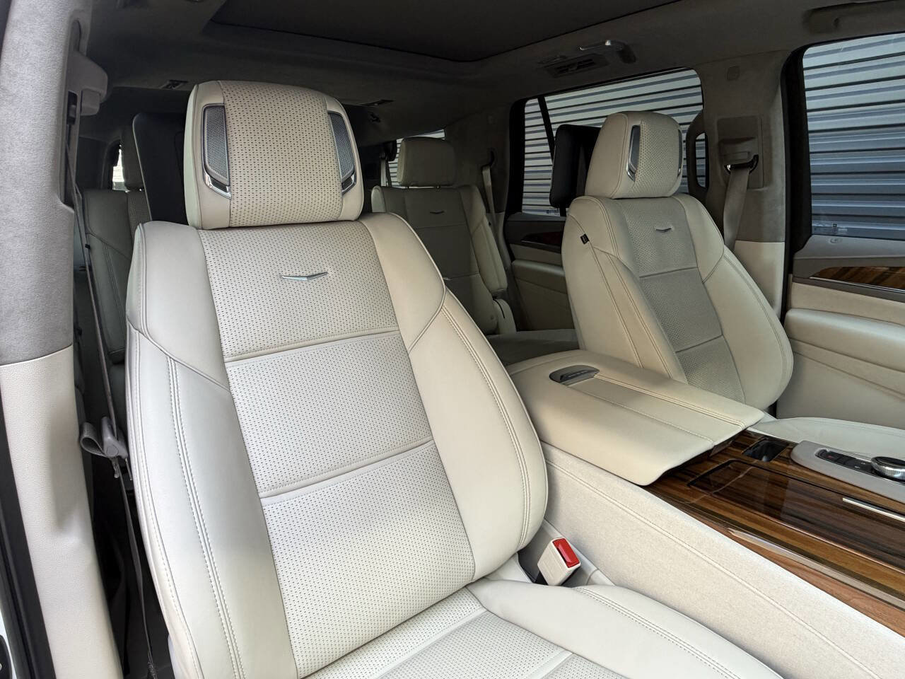 Used 2024 Cadillac Escalade Sport Platinum AWD/4WD image 24