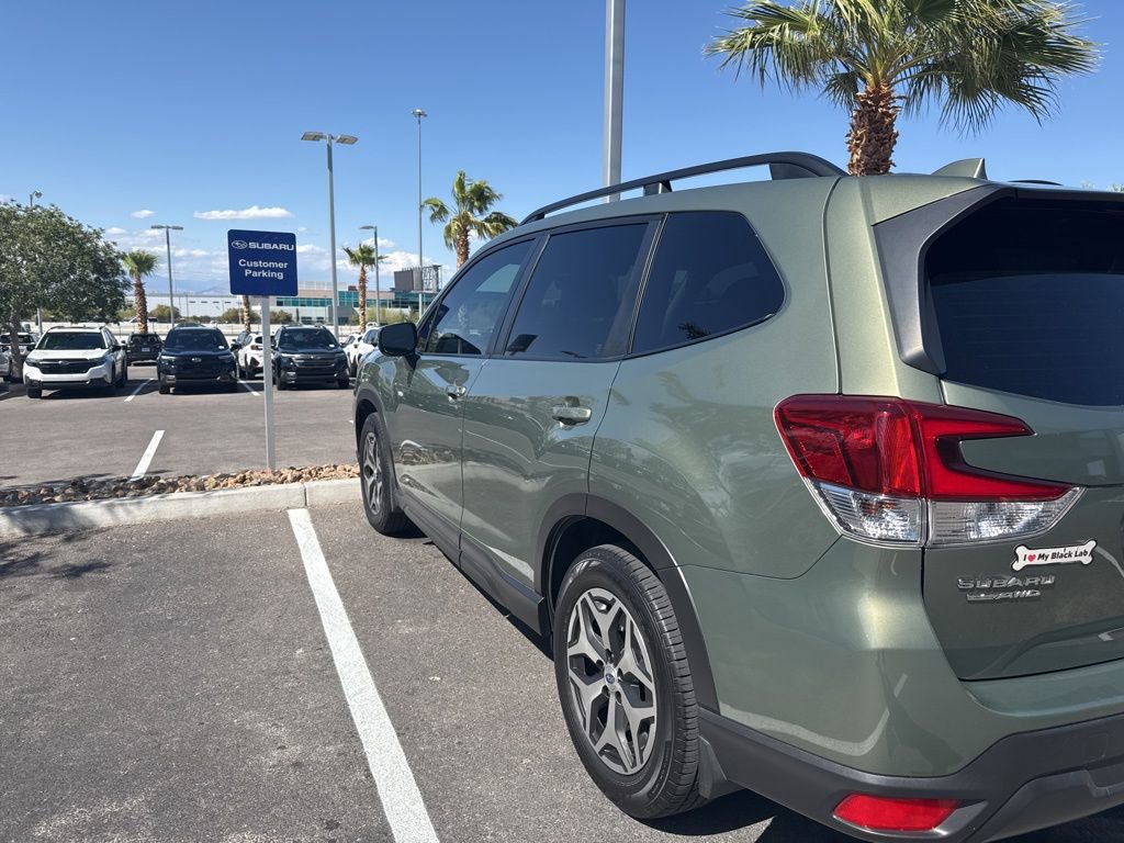 Used 2019 Subaru Forester Premium AWD/4WD image 30