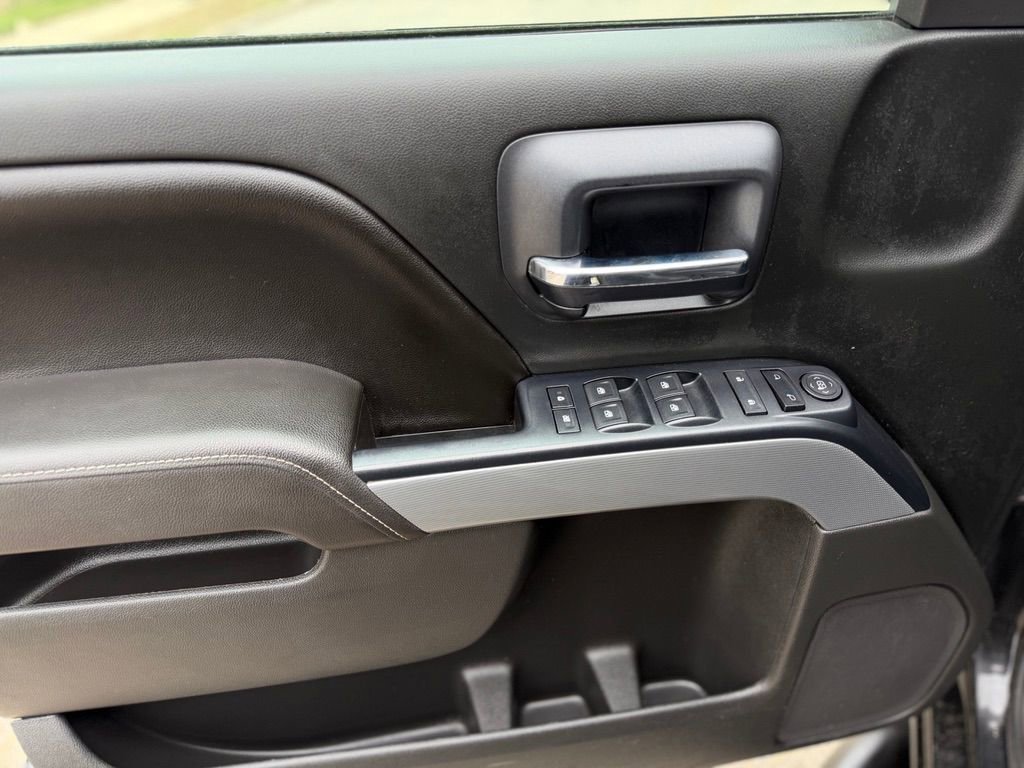 Used 2017 Chevrolet Silverado 1500 LT w/ All Star Edition image 17