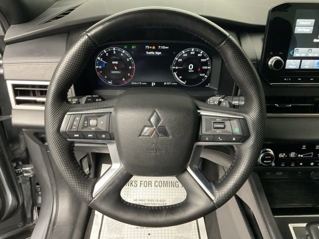 Used 2023 Mitsubishi Outlander SEL image 14
