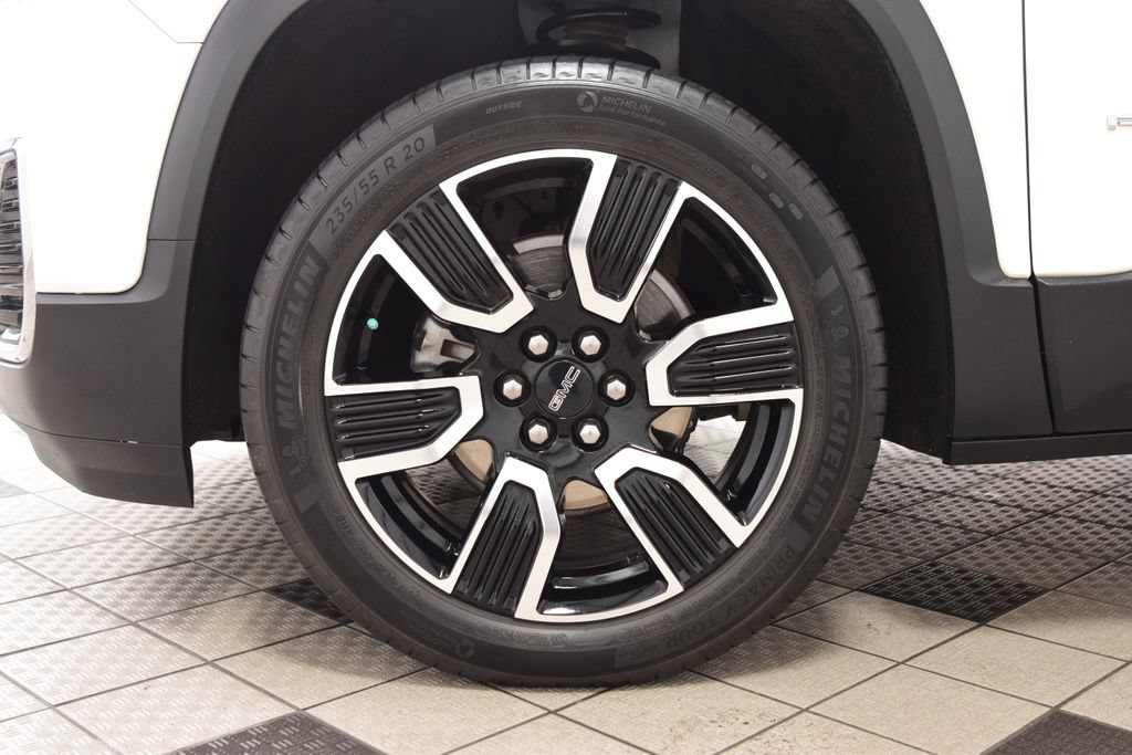 Used 2021 GMC Acadia SLE w/ Driver Convenience Package FWD image 27