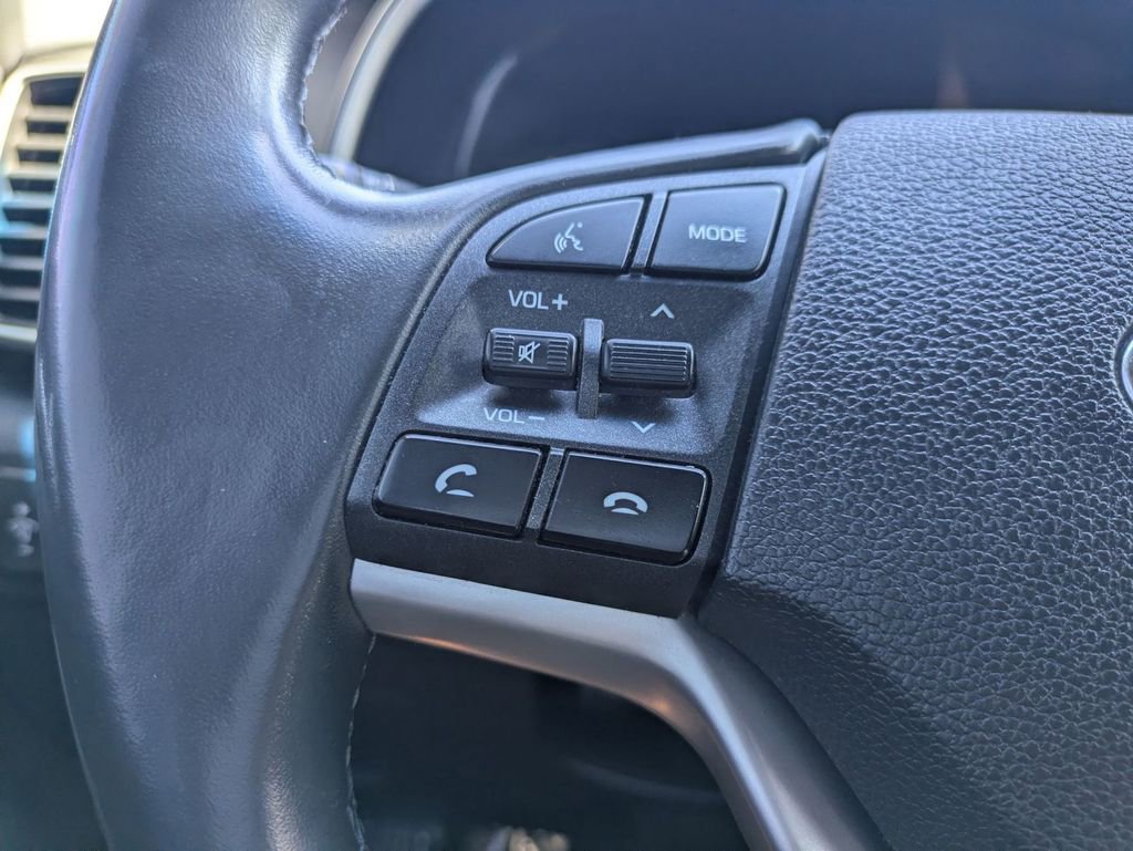 Certified 2021 Hyundai Tucson Limited image 17