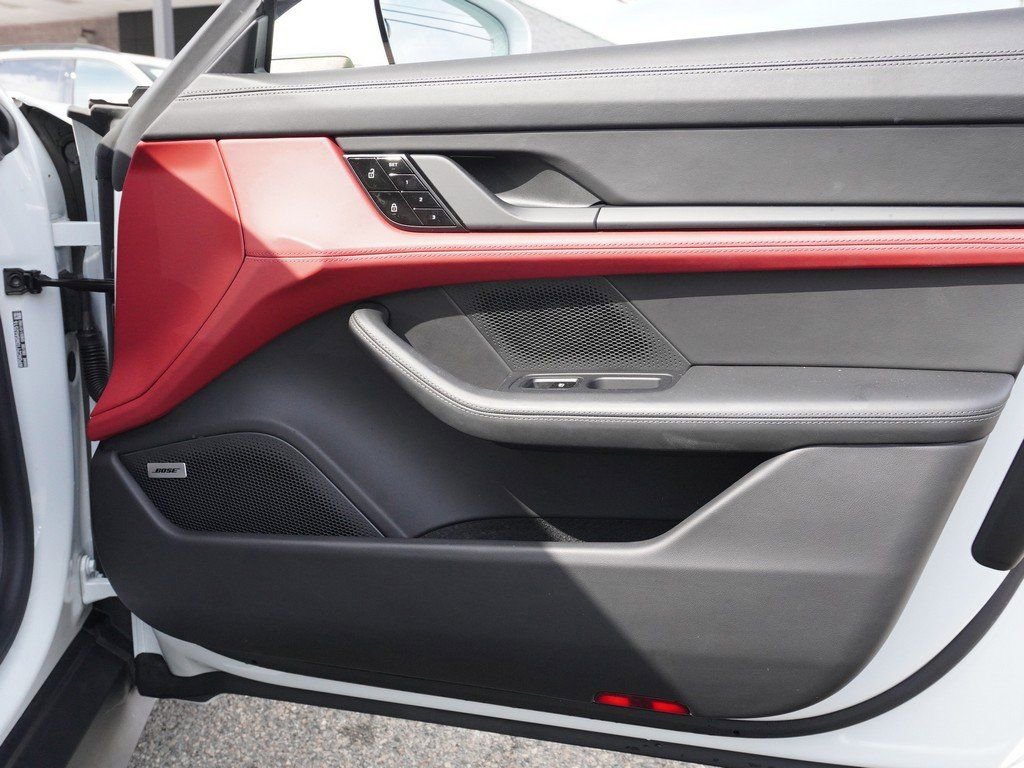 Used 2021 Porsche Taycan Turbo image 26