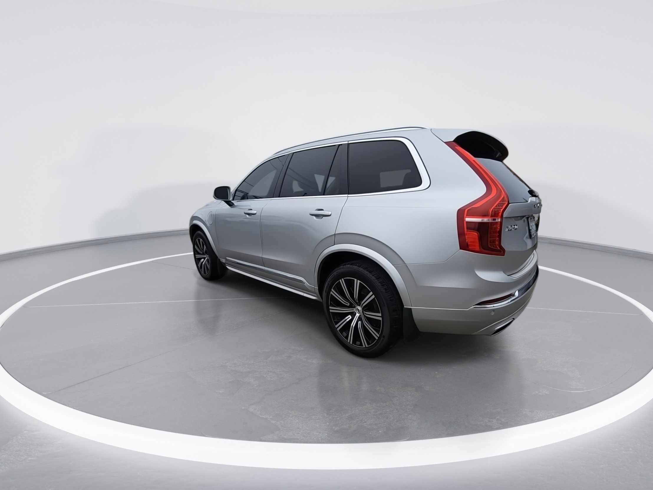 Used 2021 Volvo XC90 T8 Inscription w/ Climate Package image 6