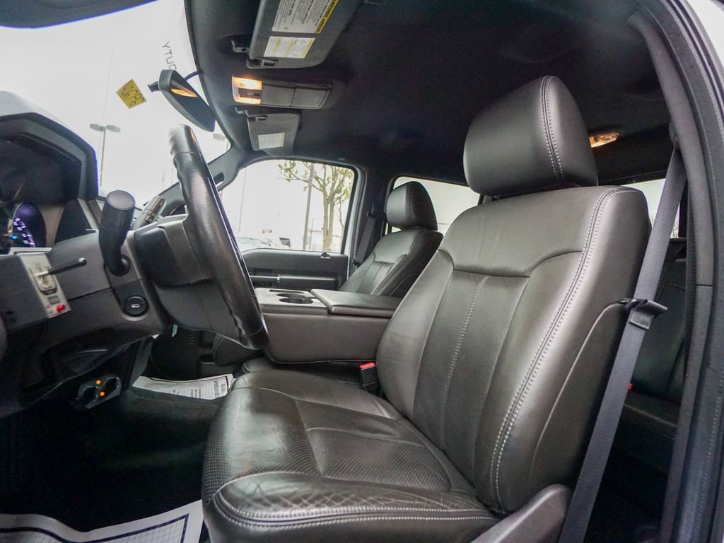 Used 2011 Ford F250 Lariat w/ Lariat Interior Pkg image 16