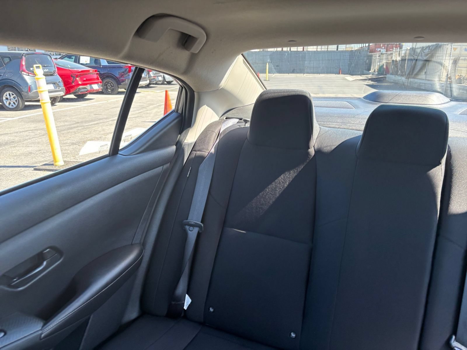 Used 2025 Nissan Sentra S FWD image 39