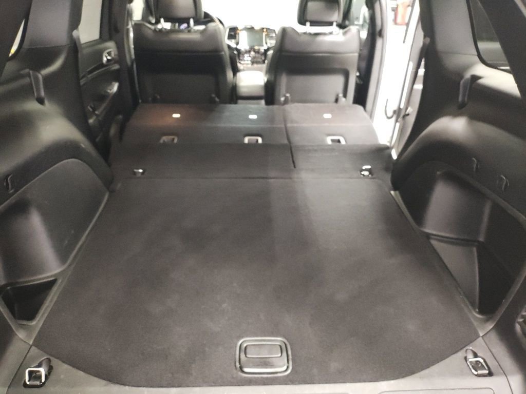 Used 2022 Jeep Grand Cherokee Limited image 14