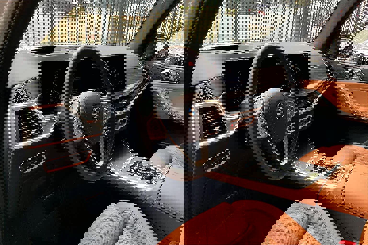 Used 2025 BMW X7 xDrive40i AWD/4WD image 17