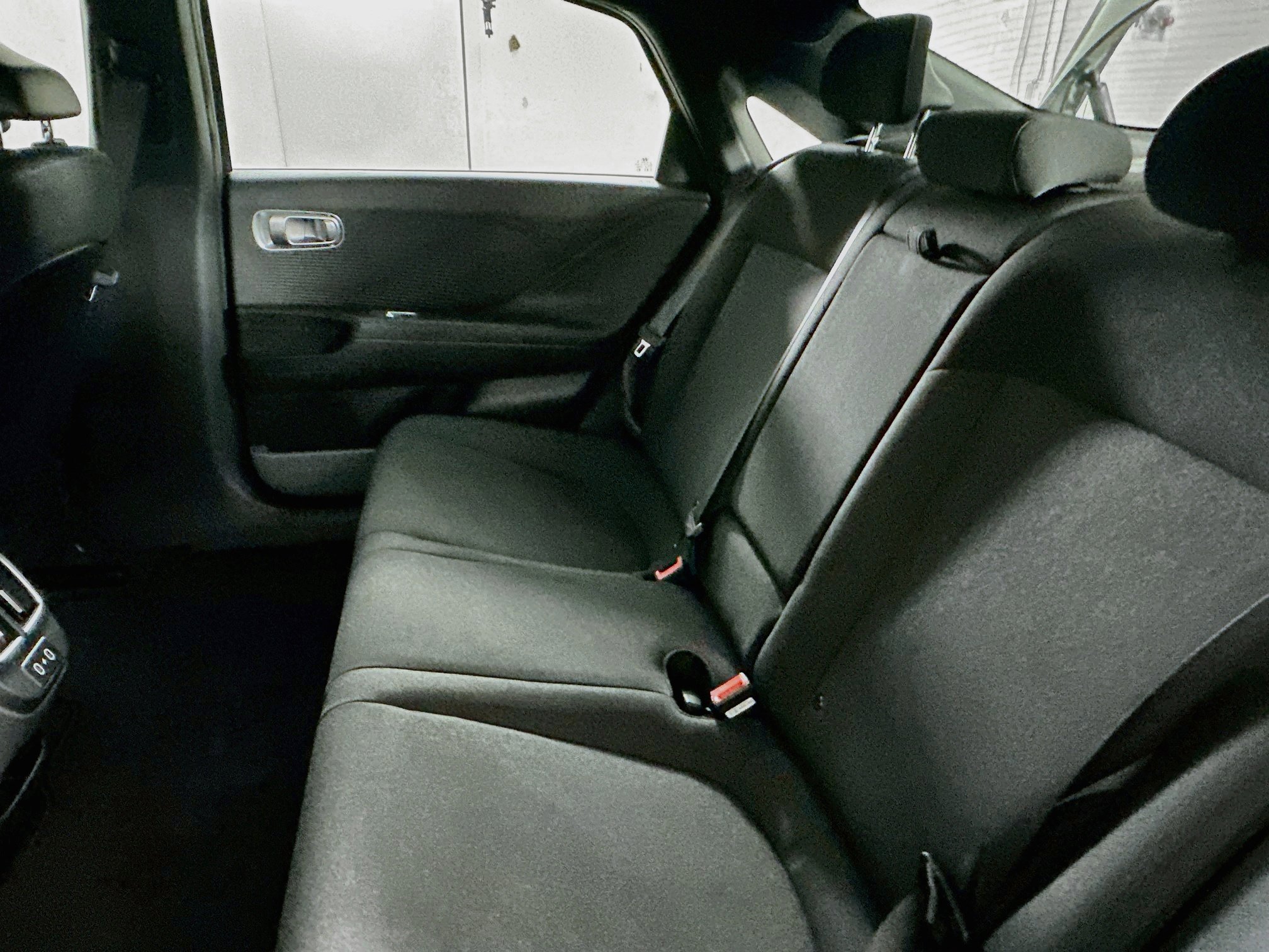 Used 2024 Hyundai Ioniq 6 SE RWD image 27