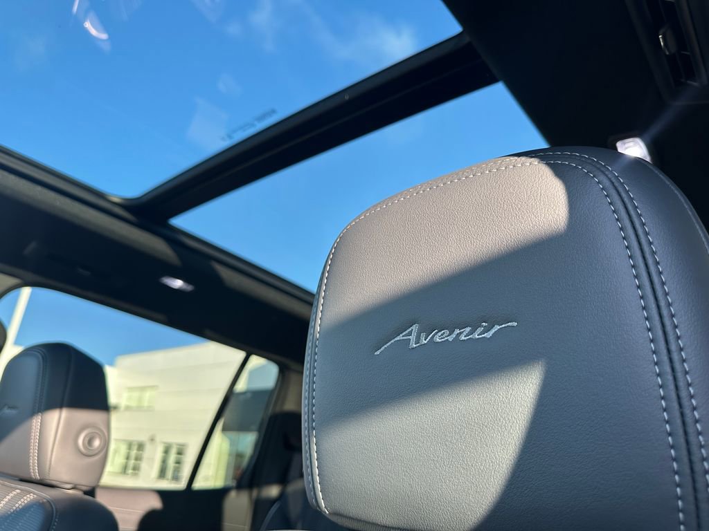 New 2026 Buick Enclave Avenir image 28