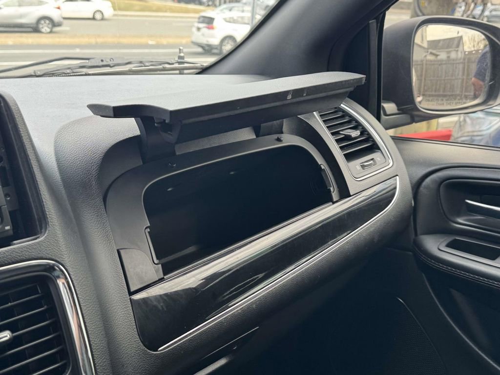 Used 2020 Dodge Grand Caravan SE image 7
