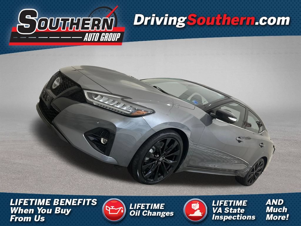 Used 2023 Nissan Maxima SR w/ Sport Mat Group FWD image 1