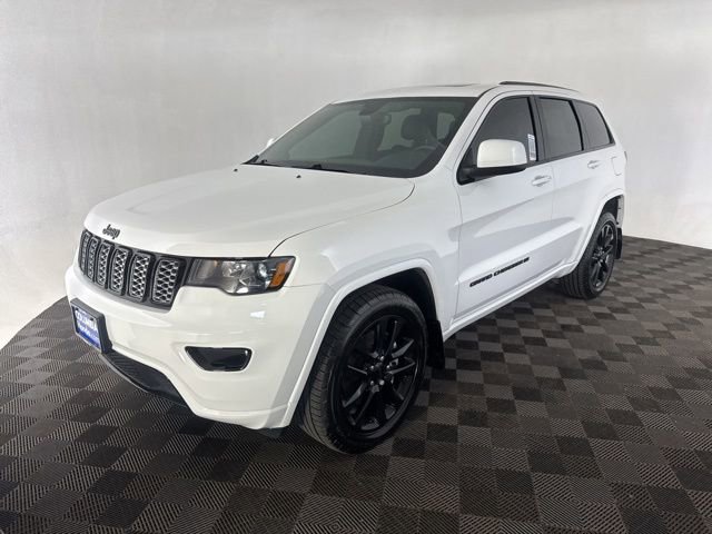 Used 2022 Jeep Grand Cherokee Laredo X AWD/4WD image 4