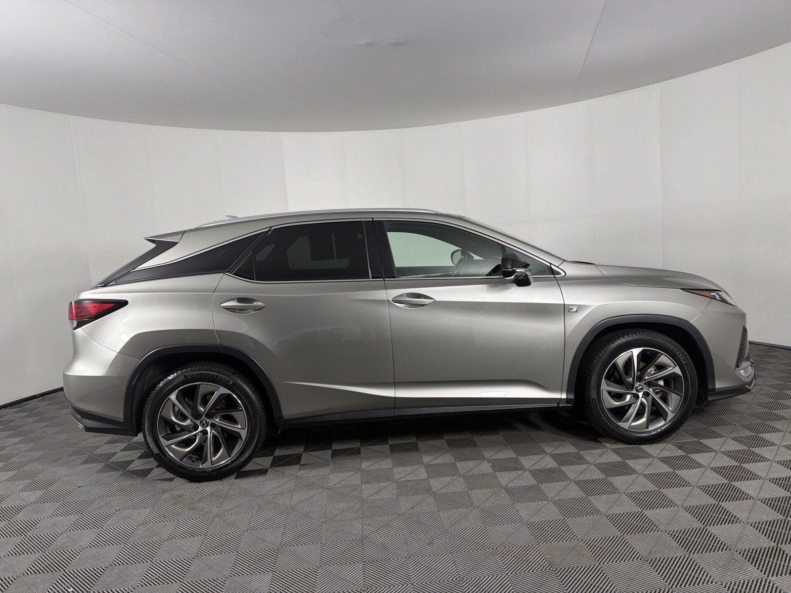 Used 2020 Lexus RX 350 F Sport w/ Accessory Package AWD/4WD image 25