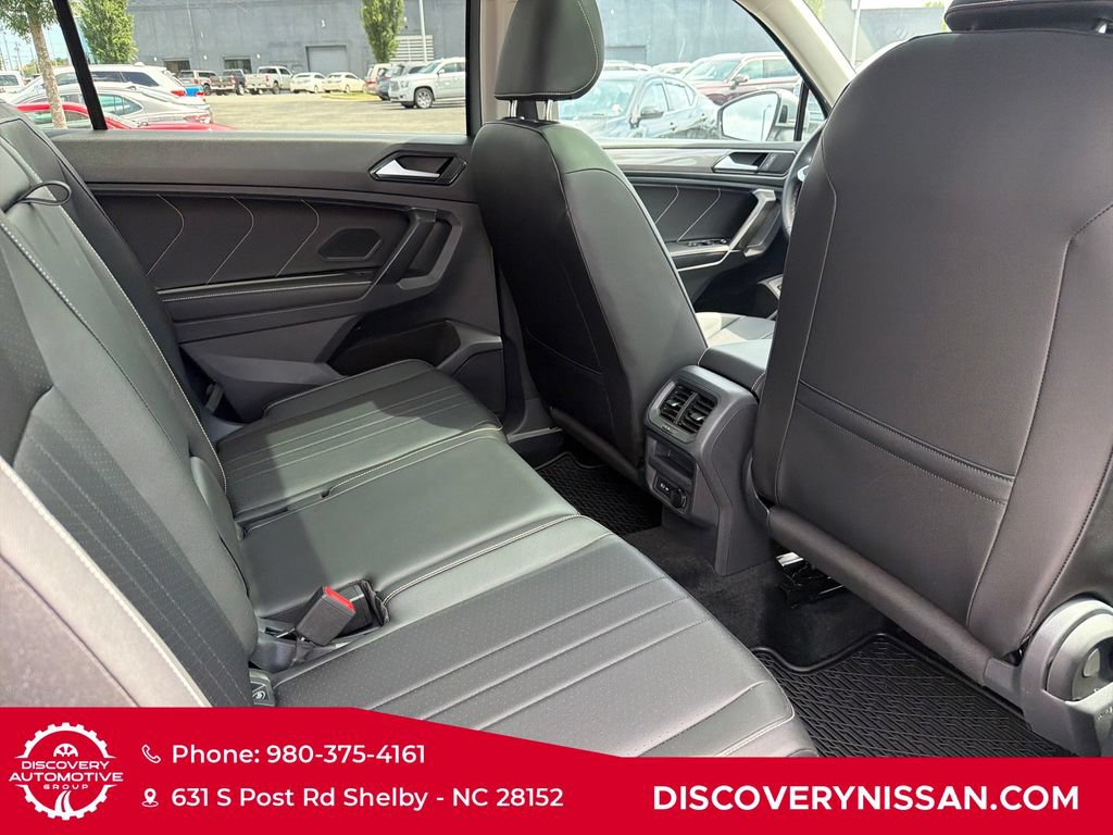 Used 2023 Volkswagen Tiguan SE FWD image 38