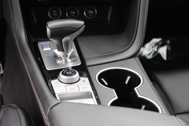 Used 2022 Genesis G70 2.0T RWD image 15
