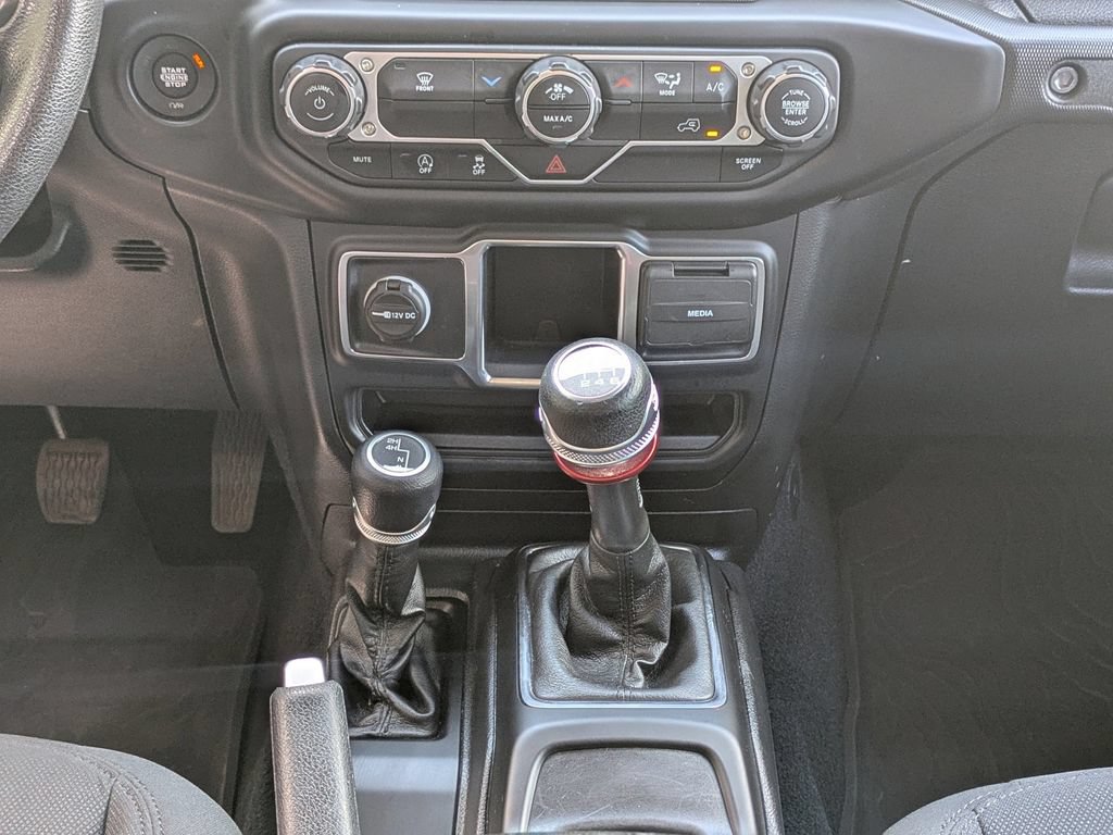 Used 2022 Jeep Gladiator Sport AWD/4WD image 19