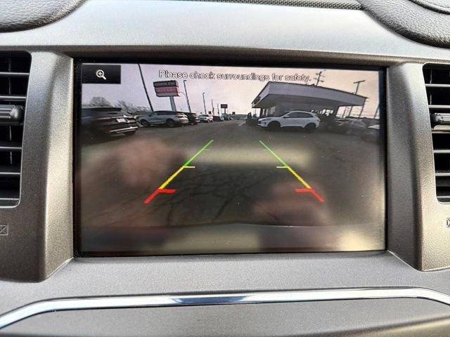 Used 2015 Lincoln MKS AWD w/ Equipment Group 101A image 23